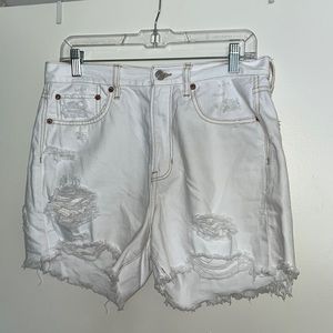 White American Eagle boyfriend shorts